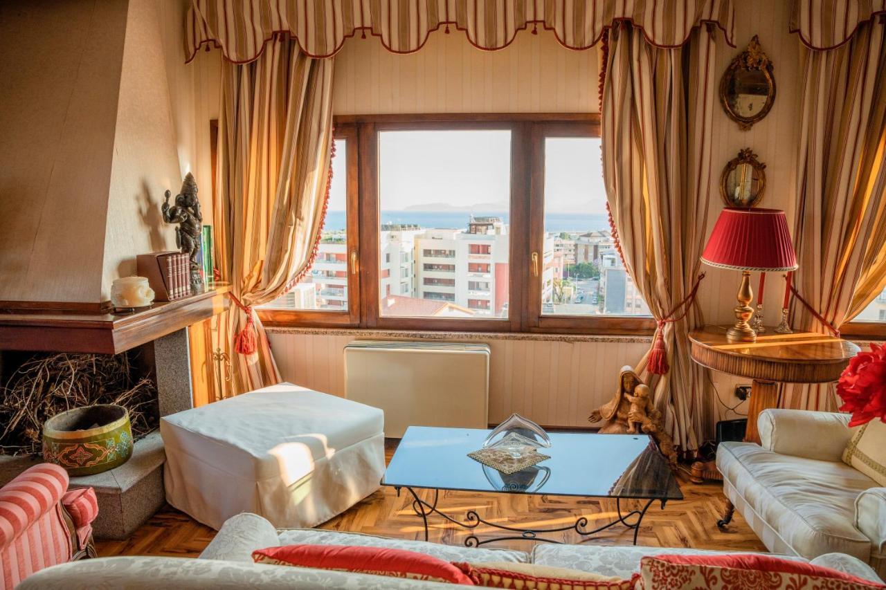 Prestigioso Attico Panoramico Cagliari Villa Exterior foto